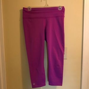 Used athleta capris